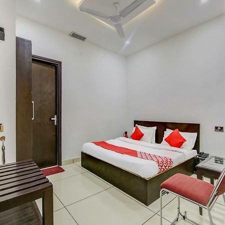 Oyo 27999 Hotel Deep Sirsa Extérieur photo