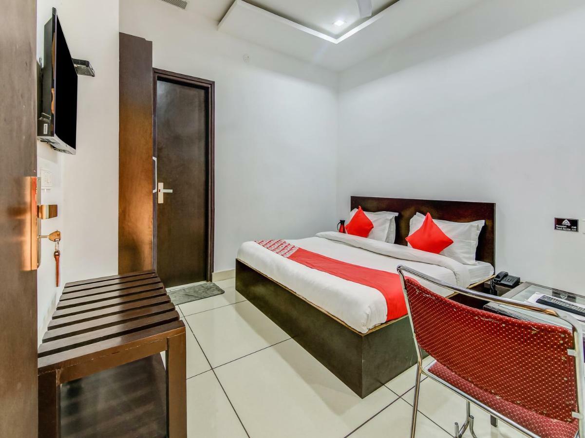Oyo 27999 Hotel Deep Sirsa Extérieur photo