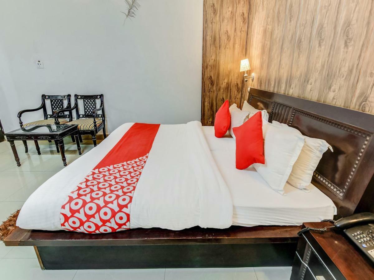 Oyo 27999 Hotel Deep Sirsa Extérieur photo