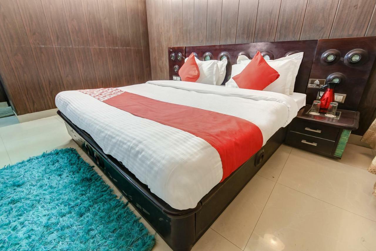 Oyo 27999 Hotel Deep Sirsa Extérieur photo