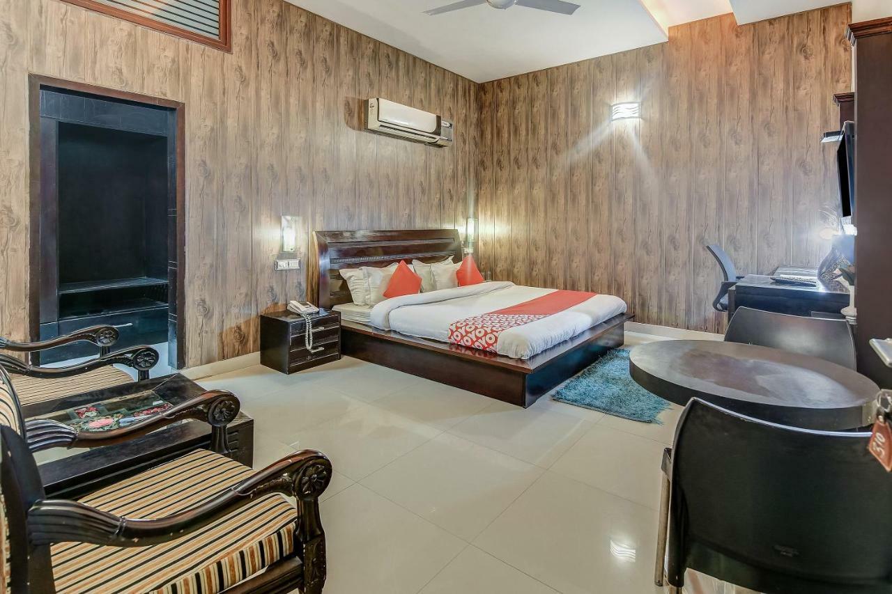 Oyo 27999 Hotel Deep Sirsa Extérieur photo