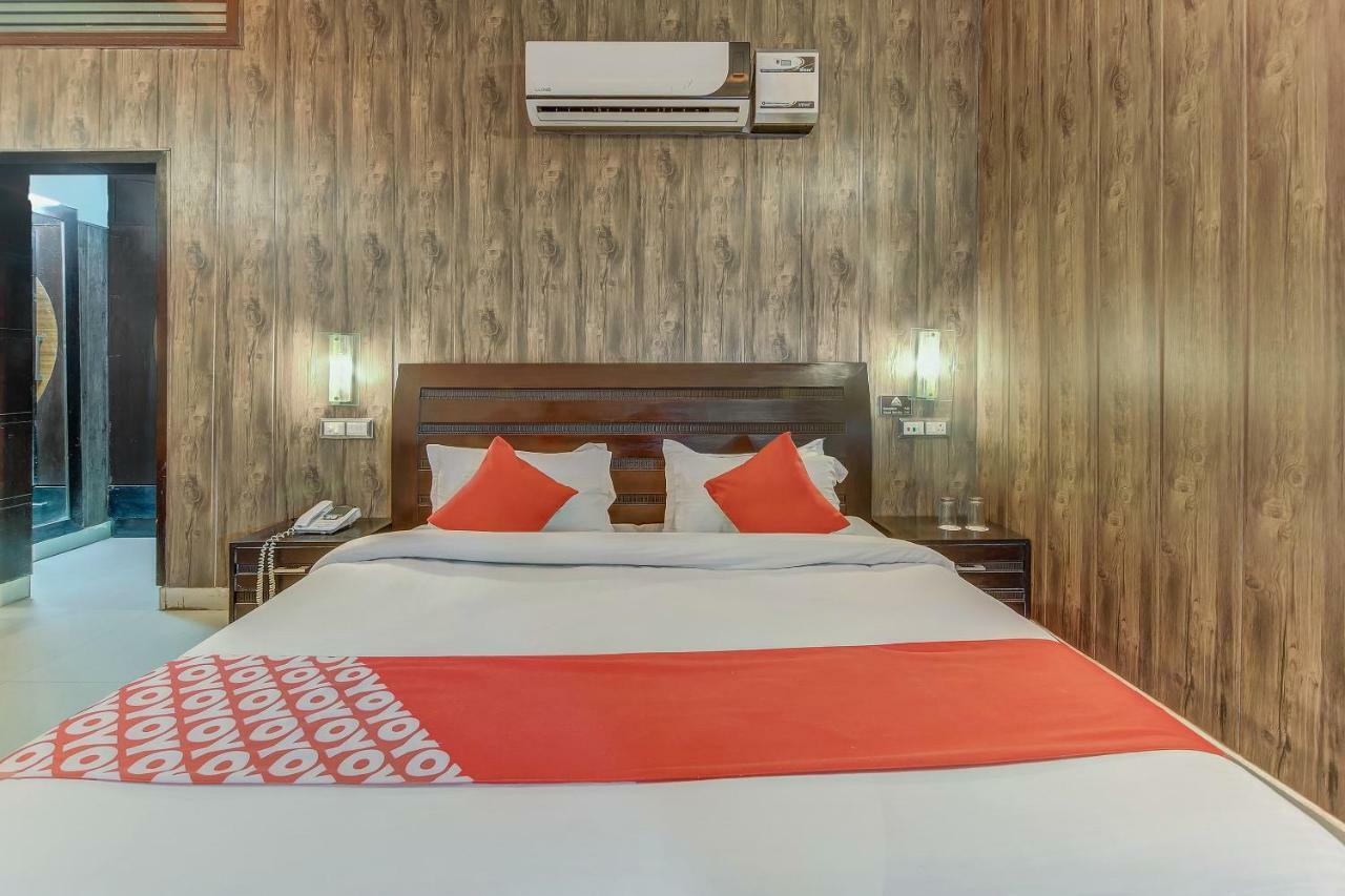 Oyo 27999 Hotel Deep Sirsa Extérieur photo